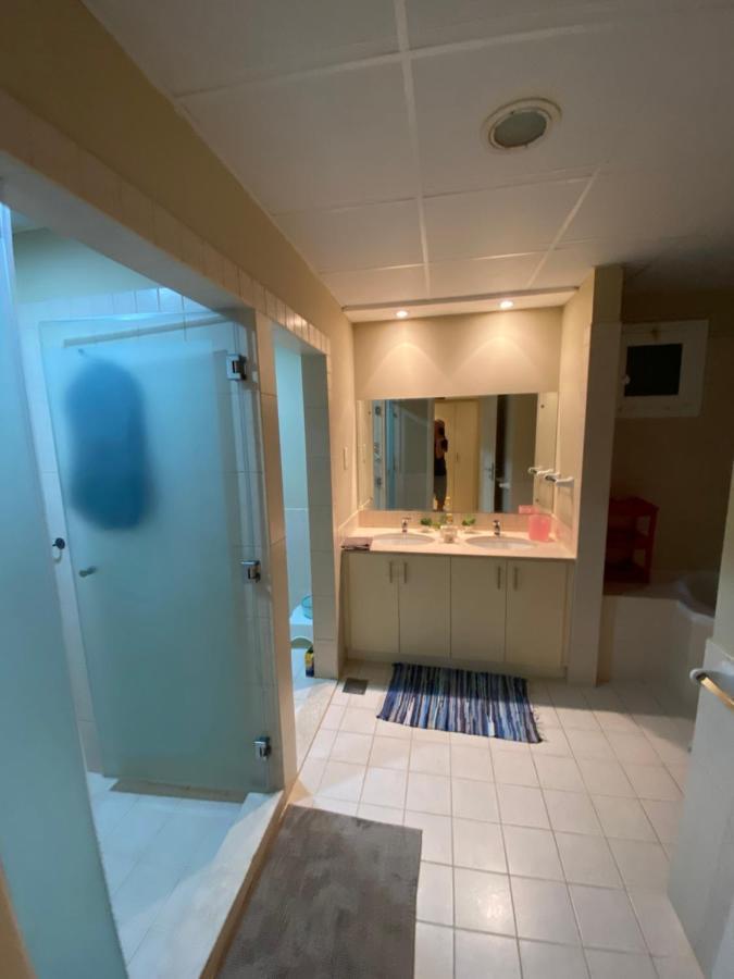 Spacious 4-Bedroom Villa, Children Friendly Dubai Ngoại thất bức ảnh