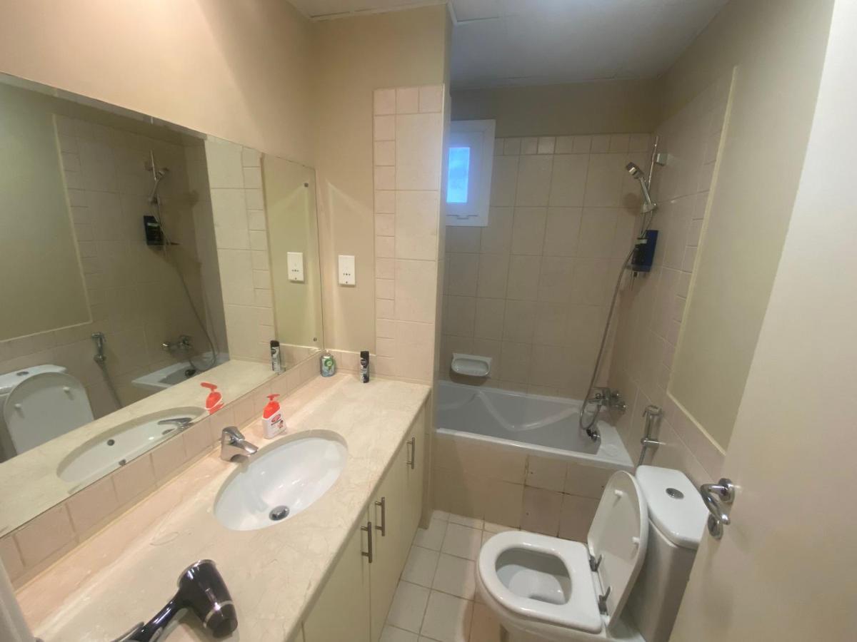 Spacious 4-Bedroom Villa, Children Friendly Dubai Ngoại thất bức ảnh