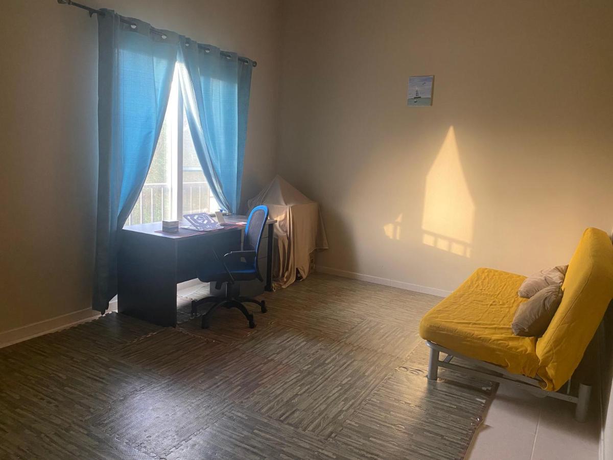 Spacious 4-Bedroom Villa, Children Friendly Dubai Ngoại thất bức ảnh
